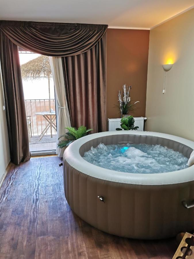 Jacuzzi Studio Apartman Mare'S Zagreb Buitenkant foto